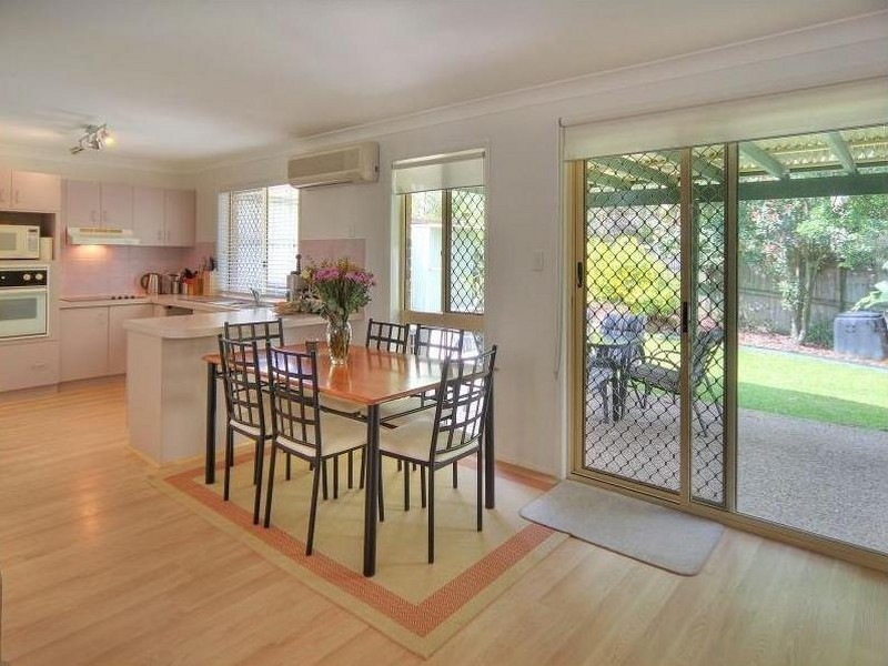 60 Settlers Circuit, Forest Lake QLD 4078