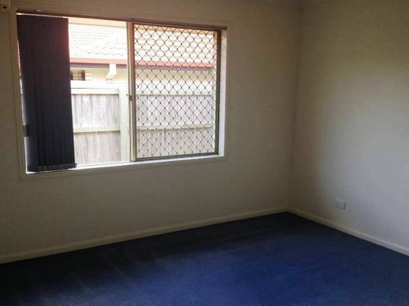 37 The Parkway, Stretton QLD 4116