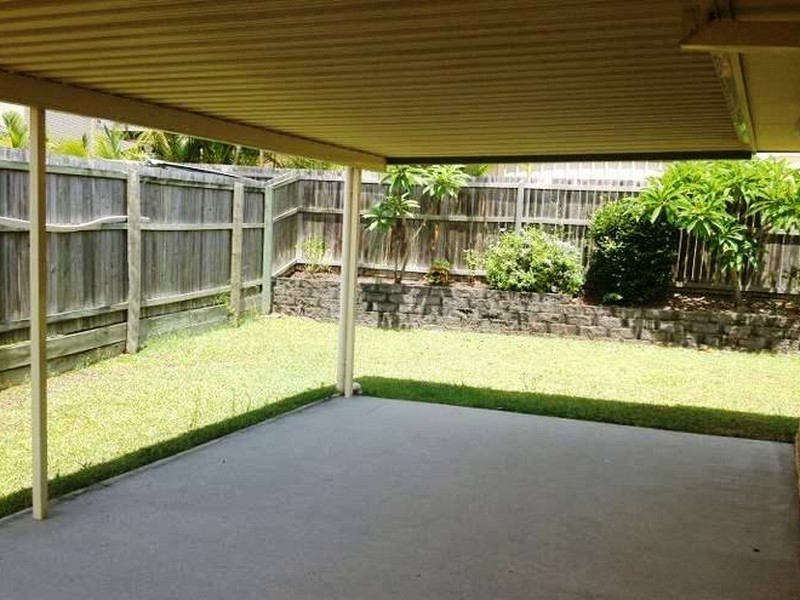 37 The Parkway, Stretton QLD 4116