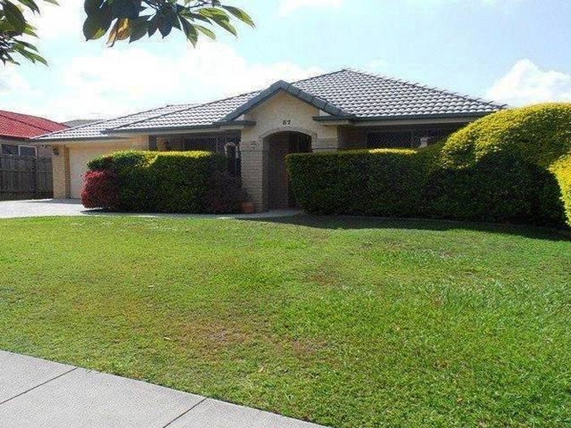 37 The Parkway, Stretton QLD 4116