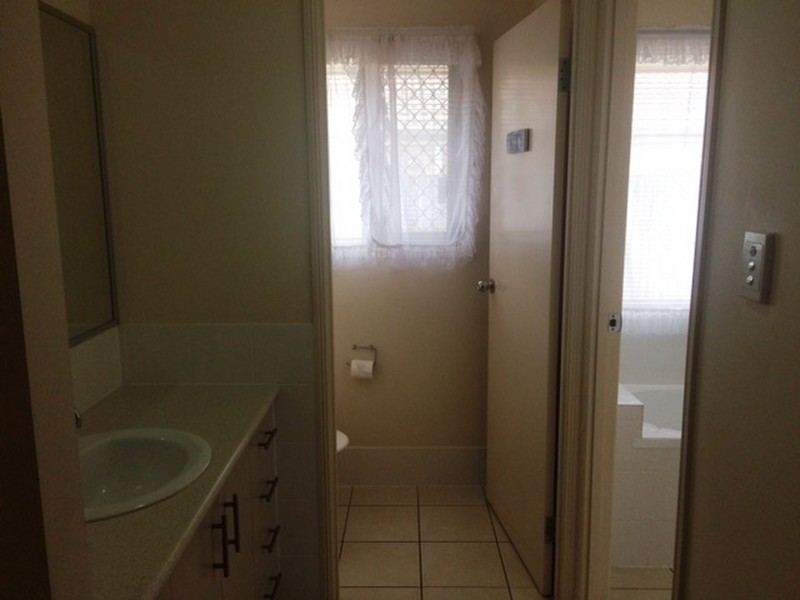 79 Fifth Avenue, Marsden QLD 4132