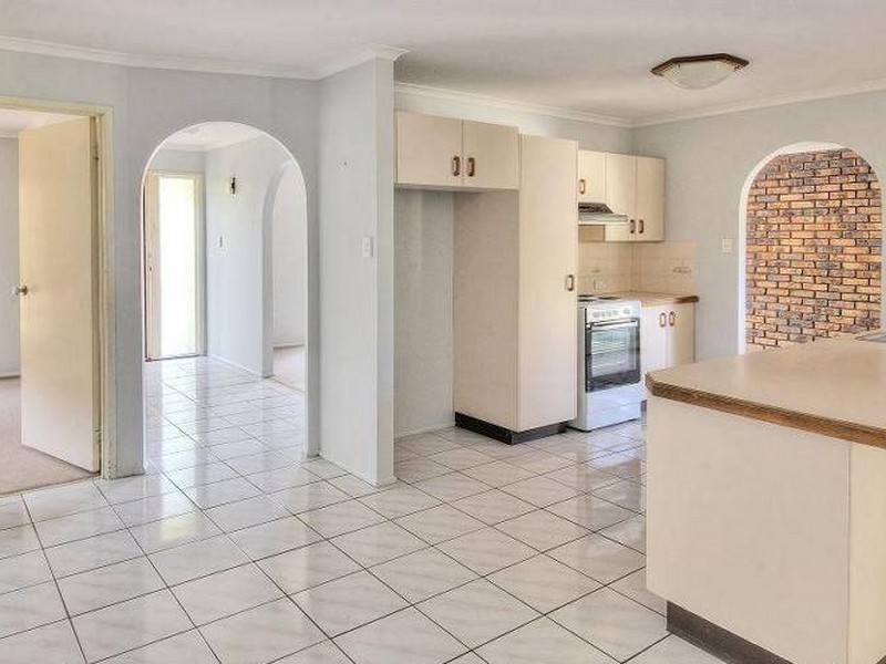 53 St Johns Way, Boronia Heights QLD 4124