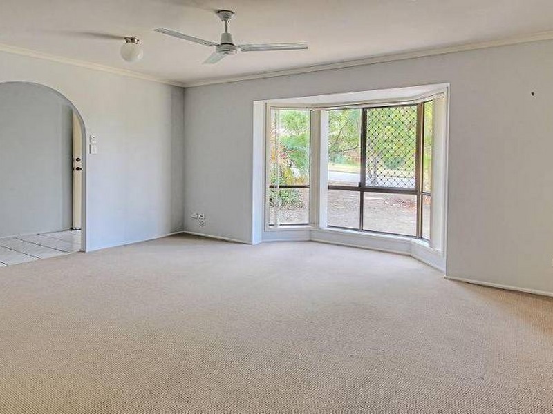 53 St Johns Way, Boronia Heights QLD 4124