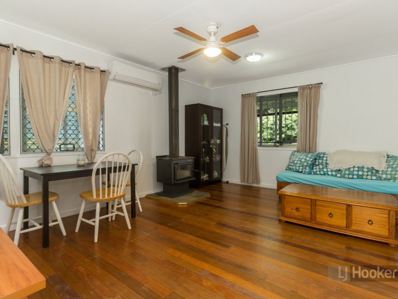 15 Lawson Street, Woodridge QLD 4114