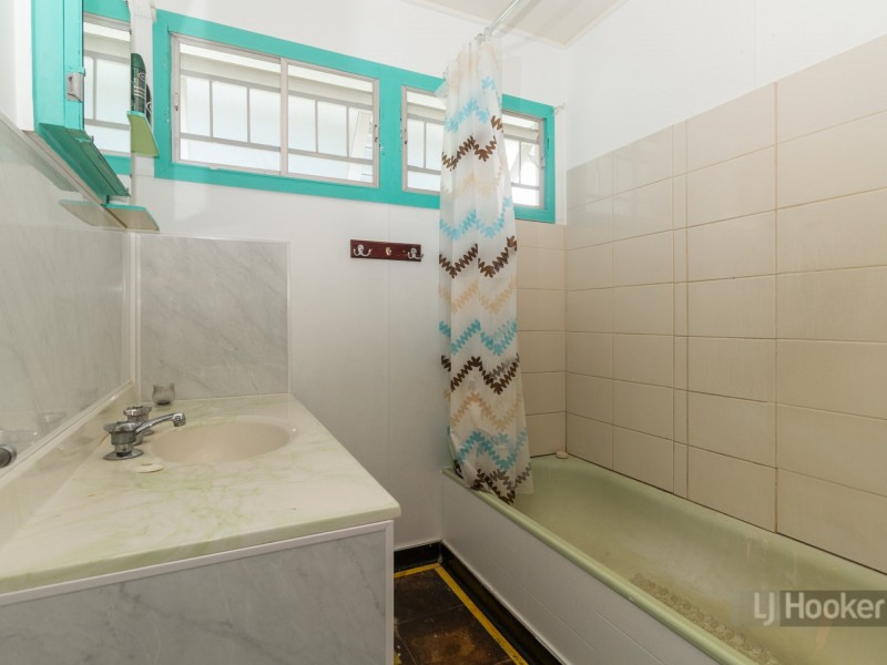 15 Lawson Street, Woodridge QLD 4114