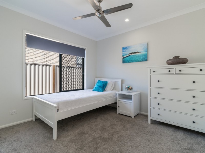 9 Pandanus Court, Regents Park QLD 4118