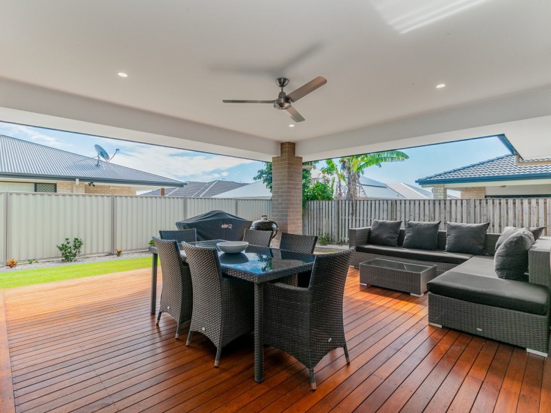 9 Pandanus Court, Regents Park QLD 4118