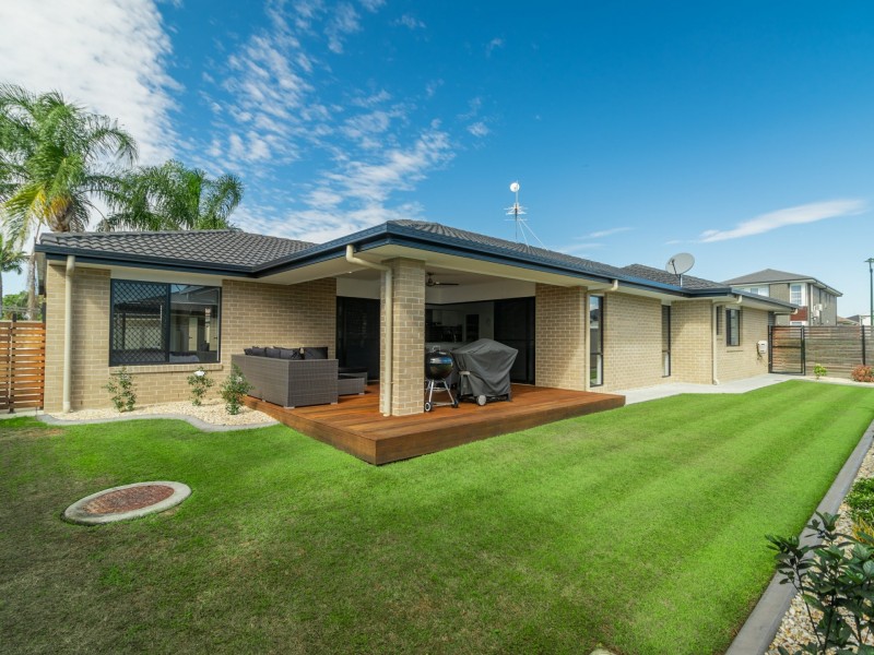 9 Pandanus Court, Regents Park QLD 4118
