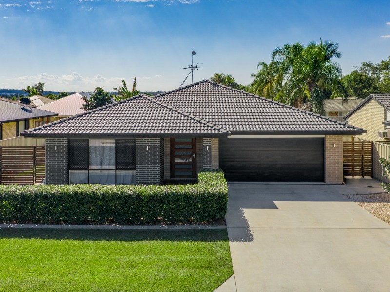 9 Pandanus Court, Regents Park QLD 4118
