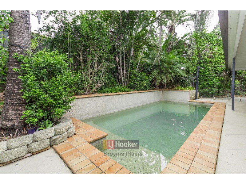 1 Peverell Street, Hillcrest QLD 4118