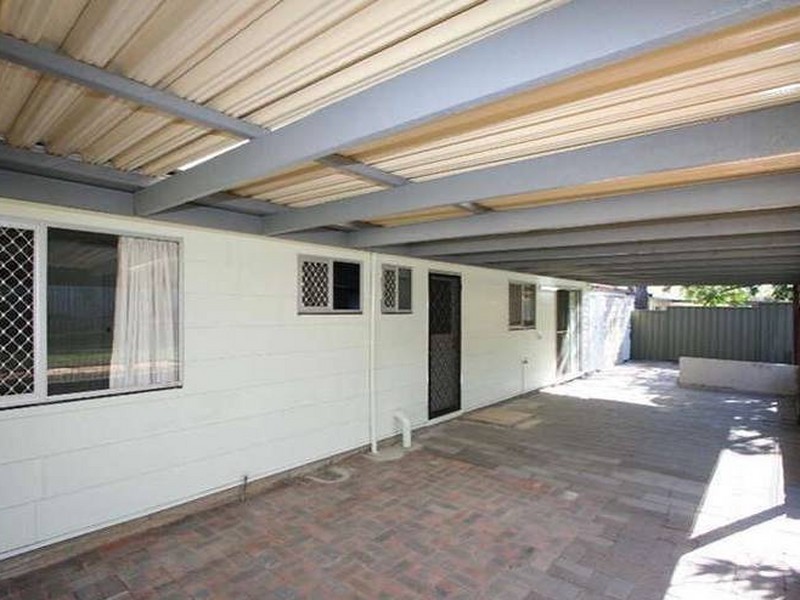 18 Barakee Street, Crestmead QLD 4132