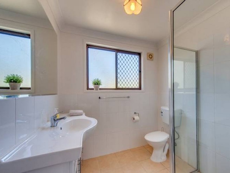 19 Parkland Avenue, Browns Plains QLD 4118
