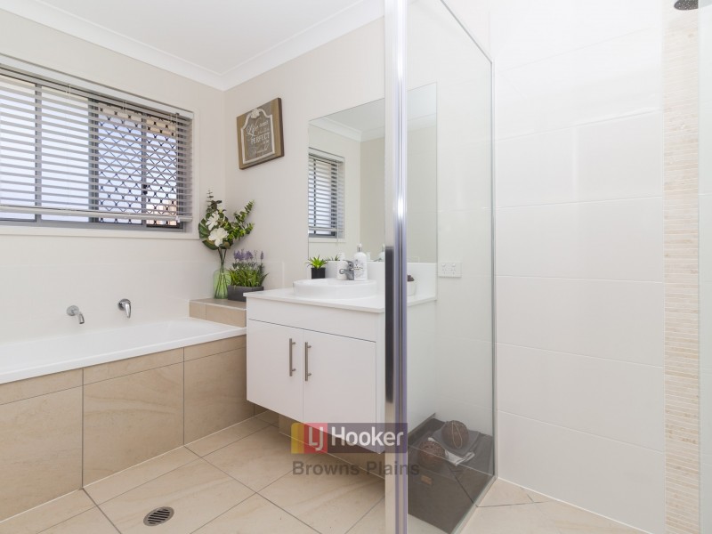 11 Reserve Drive, Jimboomba QLD 4280