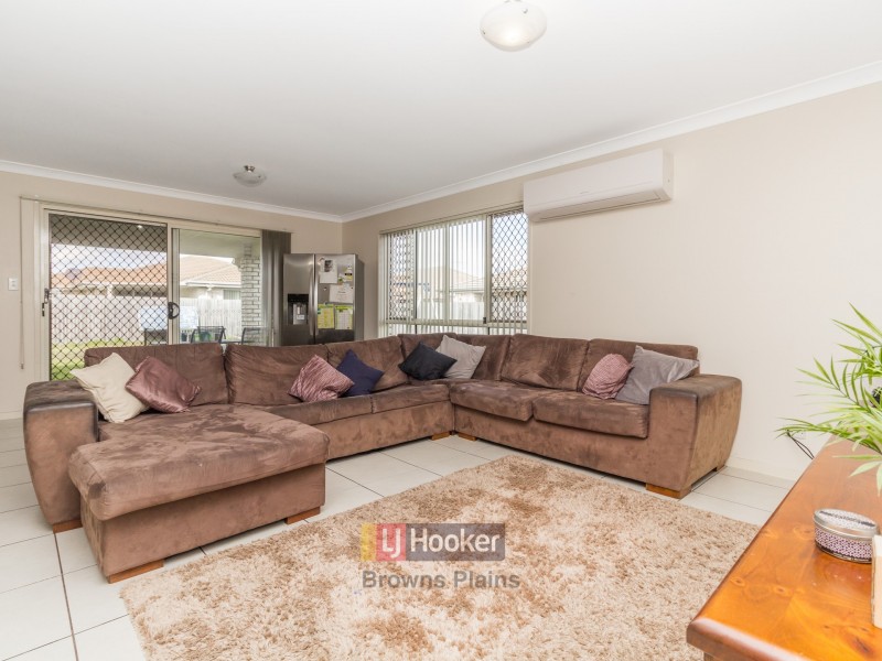 8 Rasmussen Avenue, Marsden QLD 4132