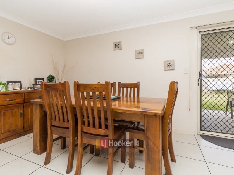 8 Rasmussen Avenue, Marsden QLD 4132