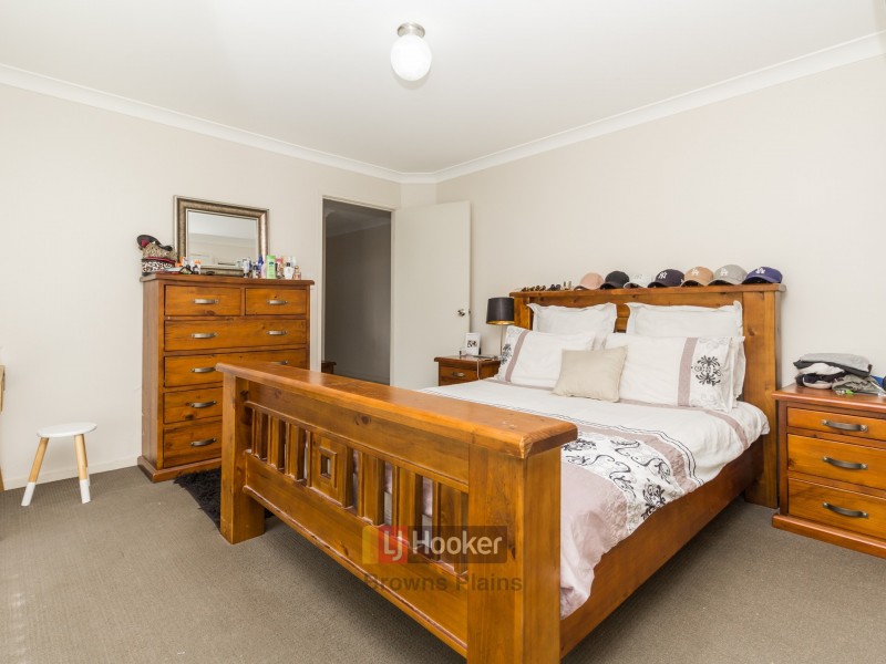8 Rasmussen Avenue, Marsden QLD 4132
