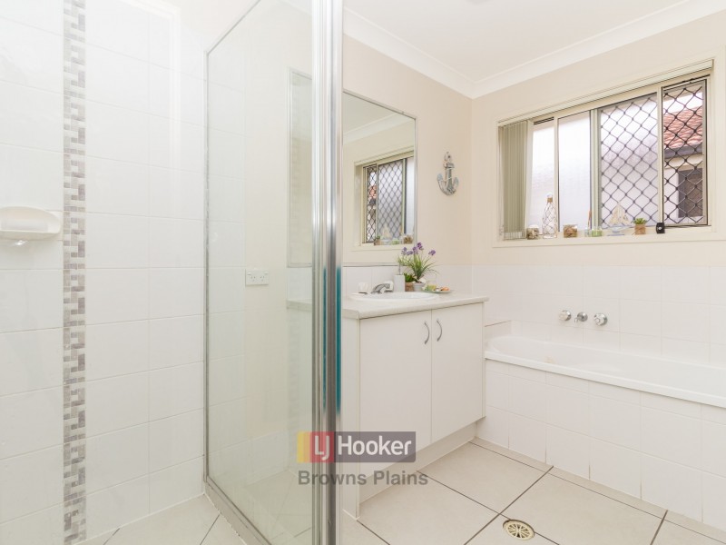 8 Rasmussen Avenue, Marsden QLD 4132