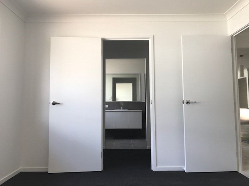 18 Portree Crescent, Heathwood QLD 4110