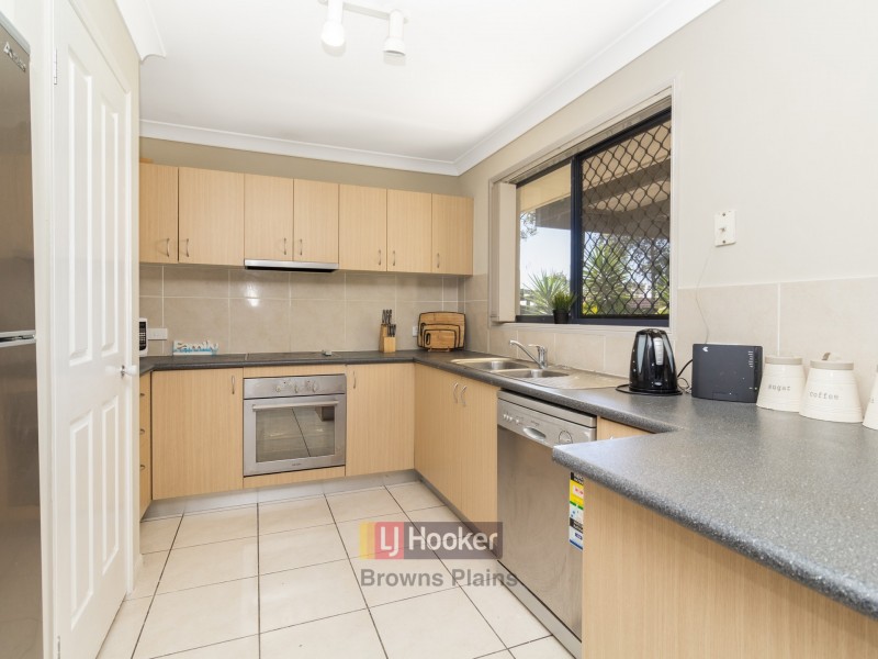 16 Crescendo Place, Crestmead QLD 4132