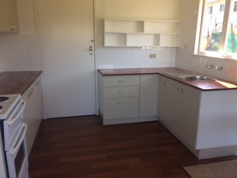 42 Bruce Road, Woodridge QLD 4114