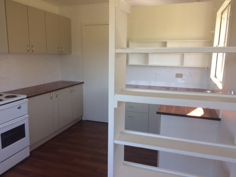 42 Bruce Road, Woodridge QLD 4114