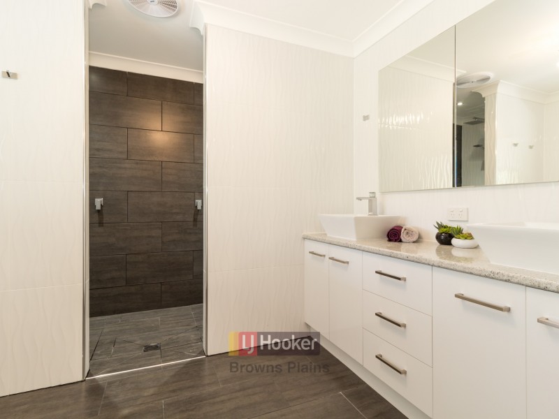 11 Lanena Court, Boronia Heights QLD 4124