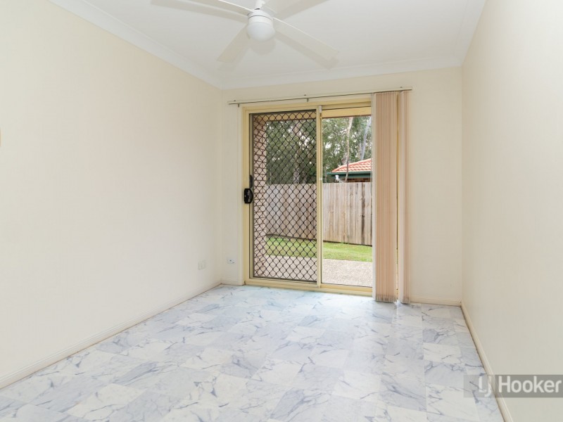 16 Majestic Court, Regents Park QLD 4118