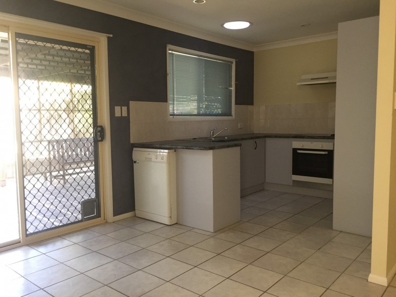 17 Burrinjuck Street, Marsden QLD 4132