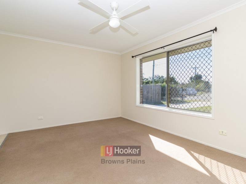 24 Regency Drive, Regents Park QLD 4118