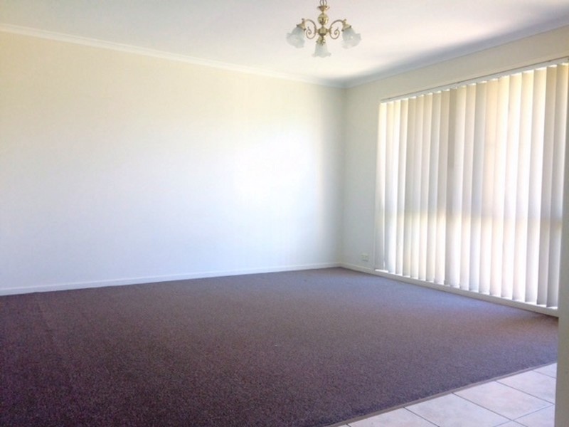 28 Thistle Street,, Regents Park QLD 4118