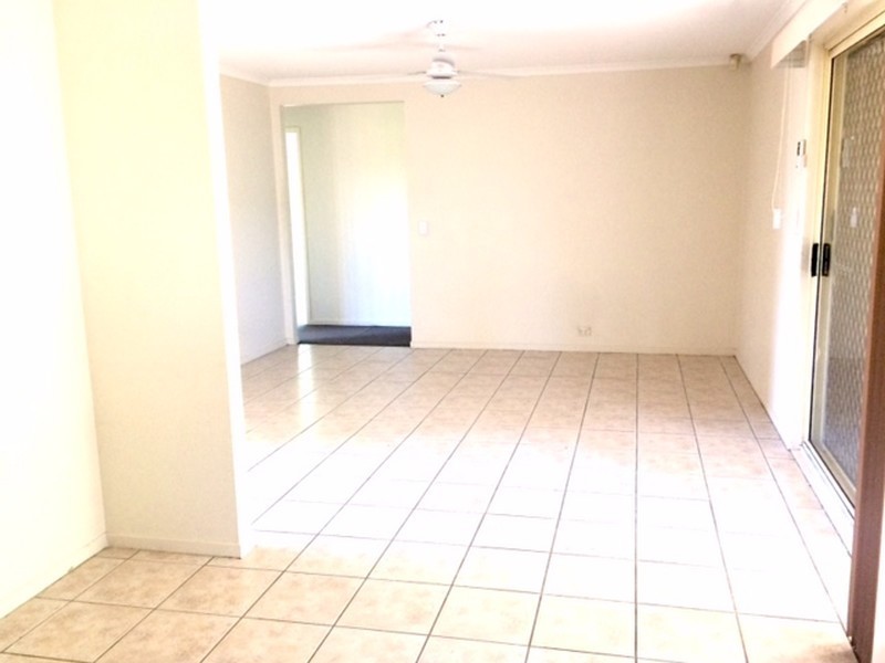 28 Thistle Street,, Regents Park QLD 4118