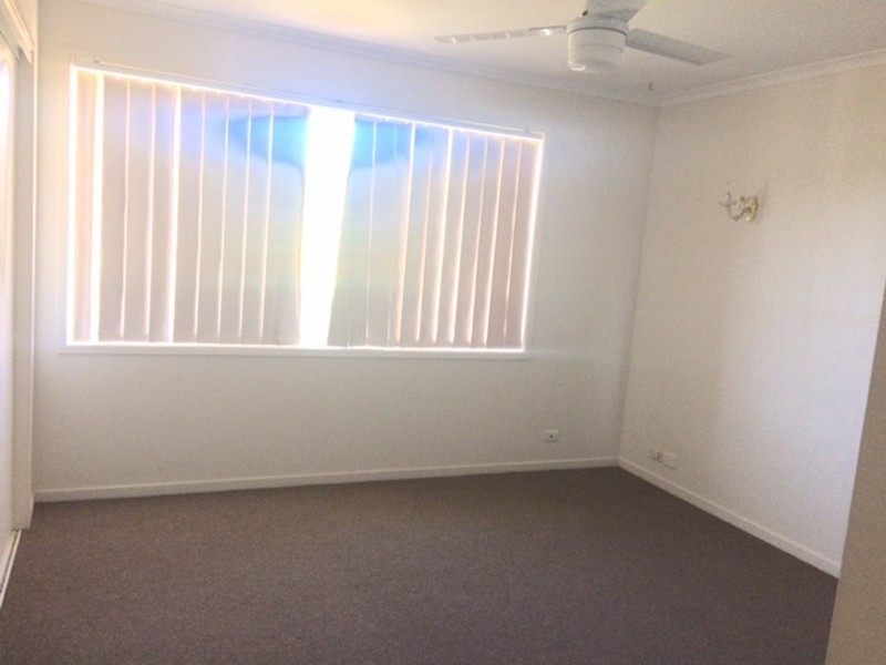 28 Thistle Street,, Regents Park QLD 4118