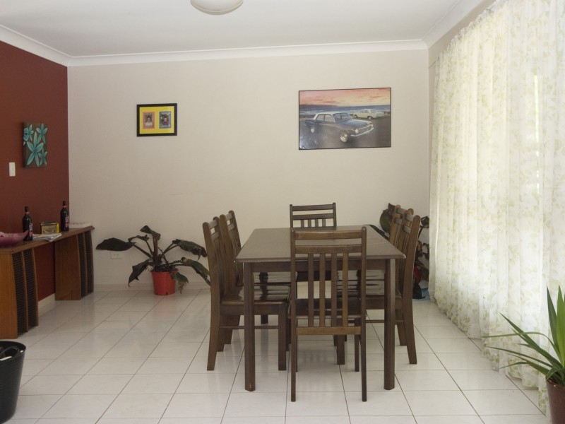 66 Bushland Drive, Regents Park QLD 4118