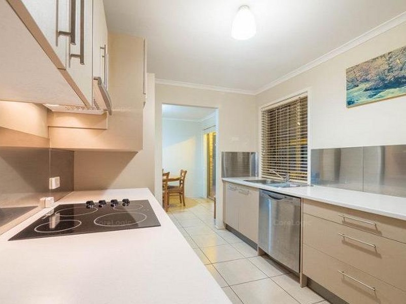 45 Federation Drive, Hillcrest QLD 4118