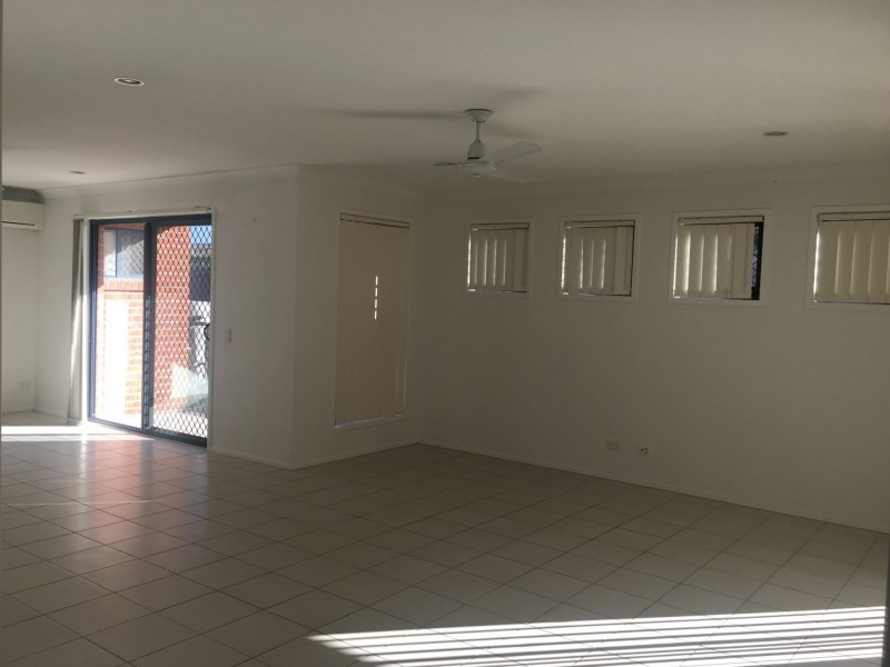 22 Fairweather Drive, Berrinba QLD 4117