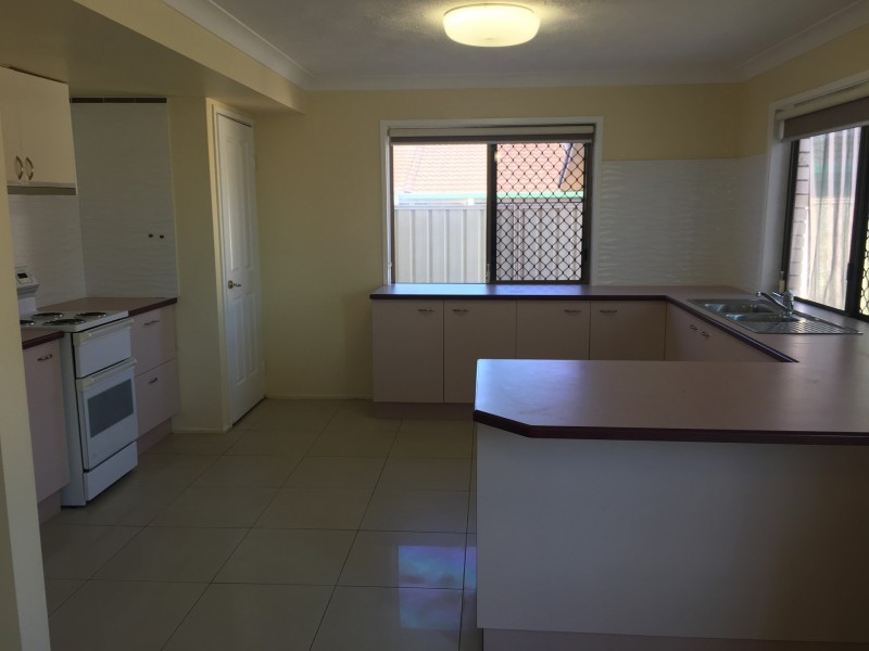 17/200 Emerald Drive, Regents Park QLD 4118