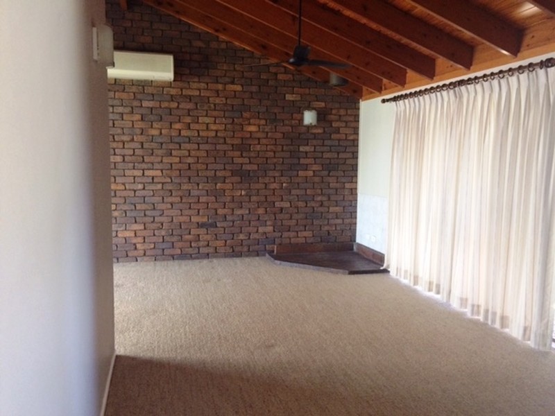 11 Pavon Street, Regents Park QLD 4118