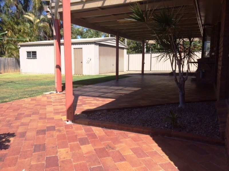 11 Pavon Street, Regents Park QLD 4118