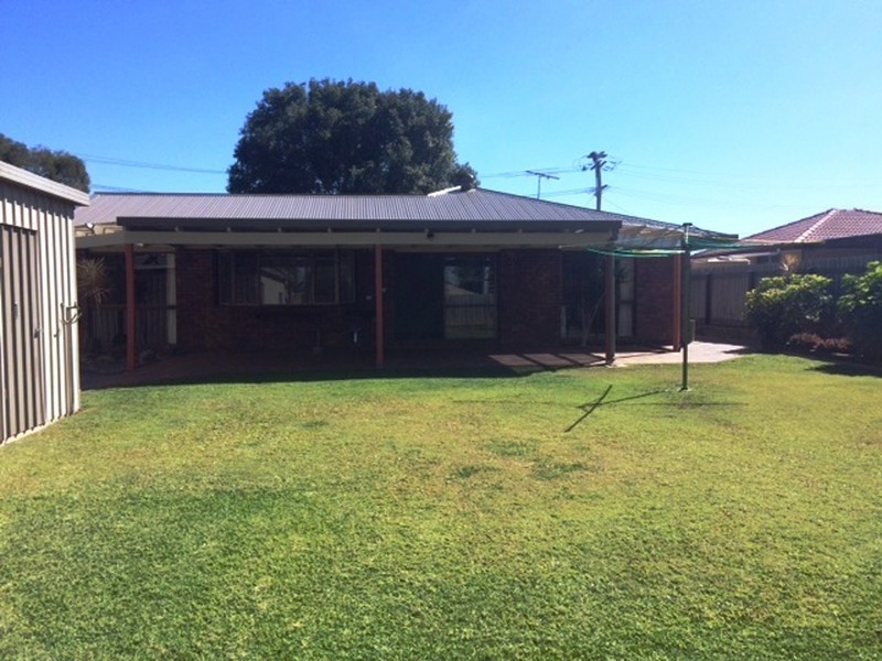 11 Pavon Street, Regents Park QLD 4118