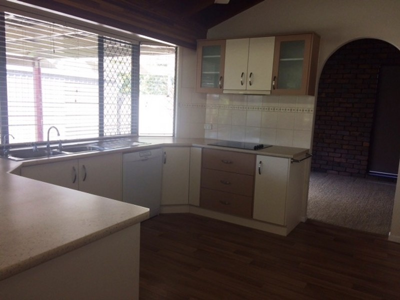 11 Pavon Street, Regents Park QLD 4118