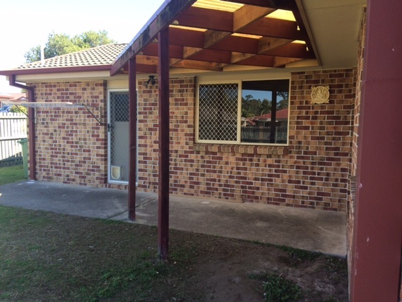 4 Paddies Crescent, Crestmead QLD 4132