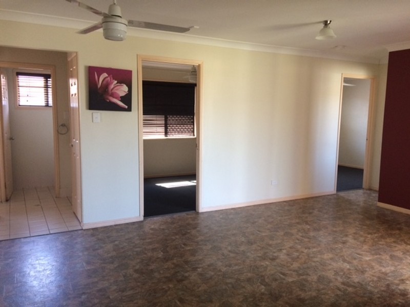 4 Paddies Crescent, Crestmead QLD 4132