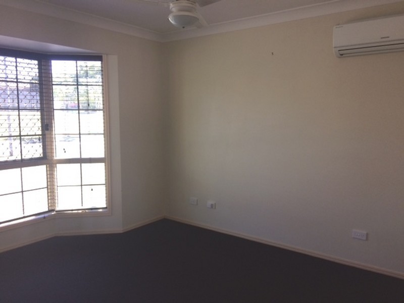4 Paddies Crescent, Crestmead QLD 4132