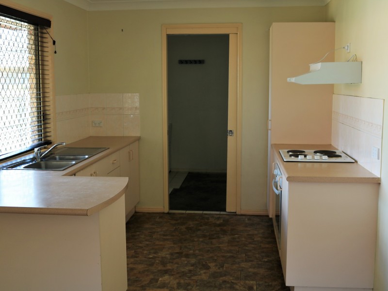 4 Paddies Crescent, Crestmead QLD 4132