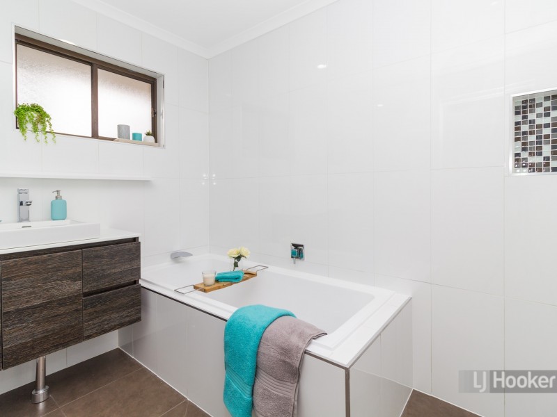 1 Pine Crescent, Browns Plains QLD 4118