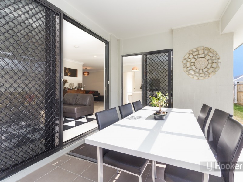 24 Birdwing Crescent, Jimboomba QLD 4280