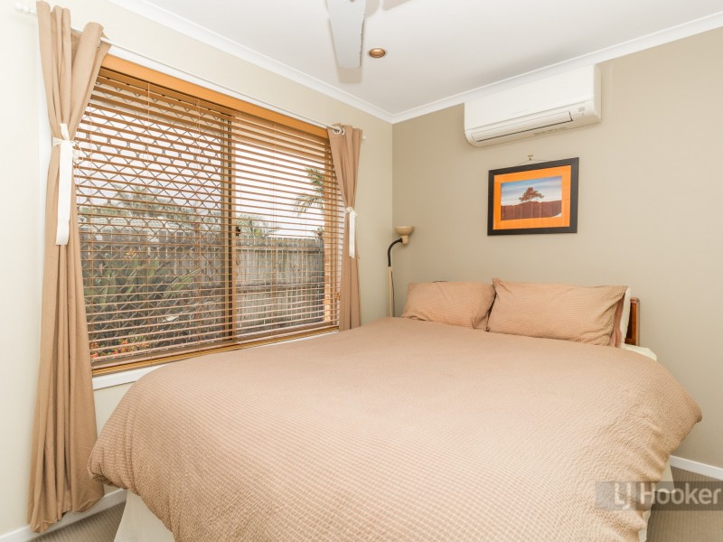 85 Bottlebrush Drive, Regents Park QLD 4118