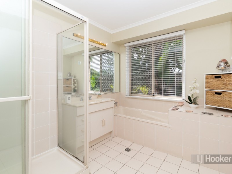 85 Bottlebrush Drive, Regents Park QLD 4118