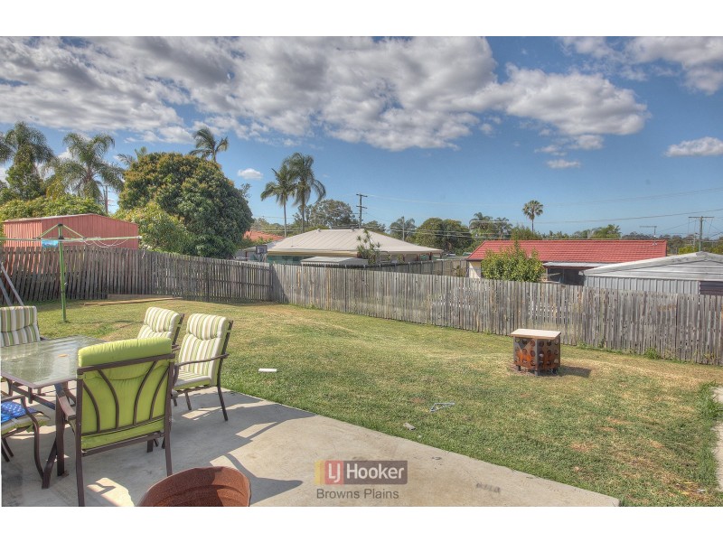 8 Dombeyah Street, Crestmead QLD 4132