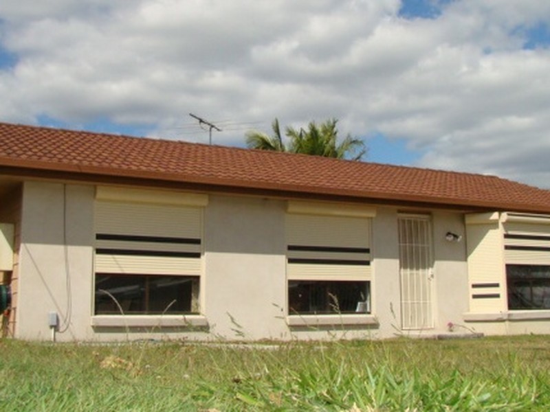 8 Dombeyah Street, Crestmead QLD 4132